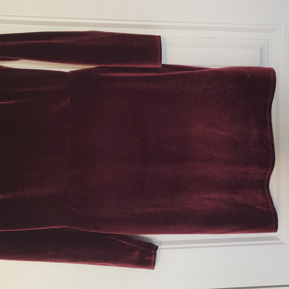 Hollister Velvet Dress - Picture 3 of 7